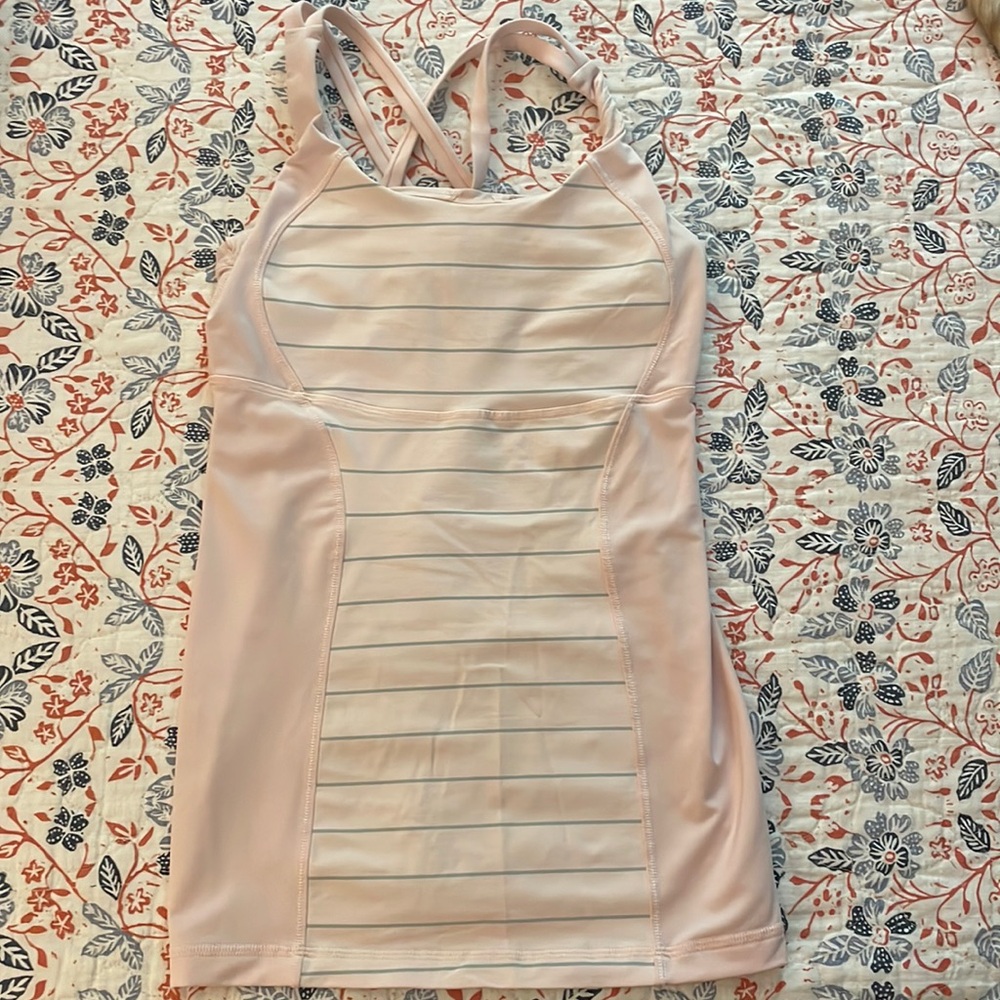 LULULEMON Scoop Neck Tank pink gray Narrow Bold Stripe Racerback